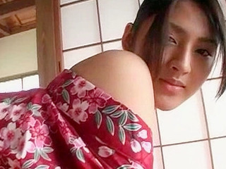 Japanese kimono-clad pornstar's hot indoor pose will make you cream!